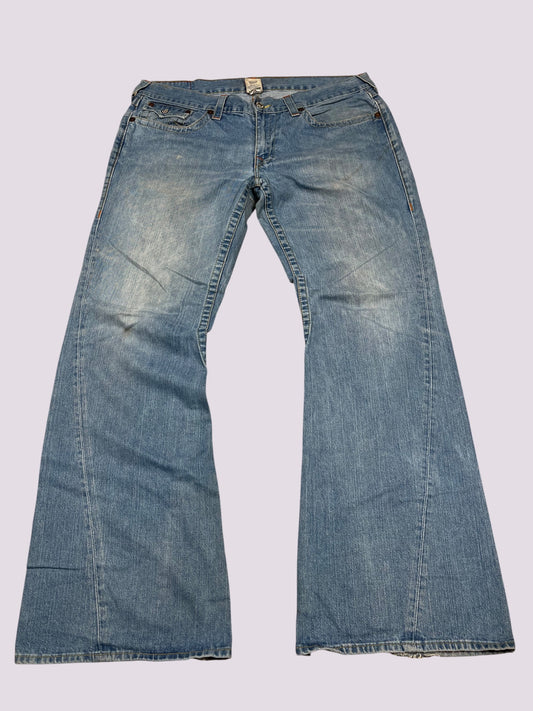 True Religion Flared Jeans Gr 38