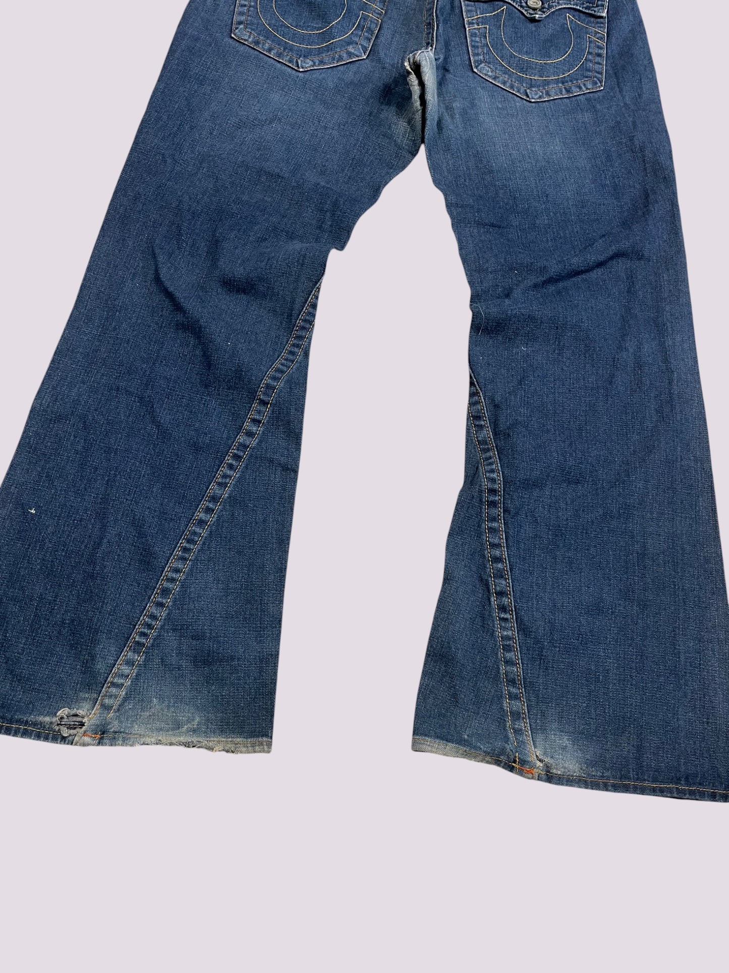 True Religion Flared Jeans Gr 38