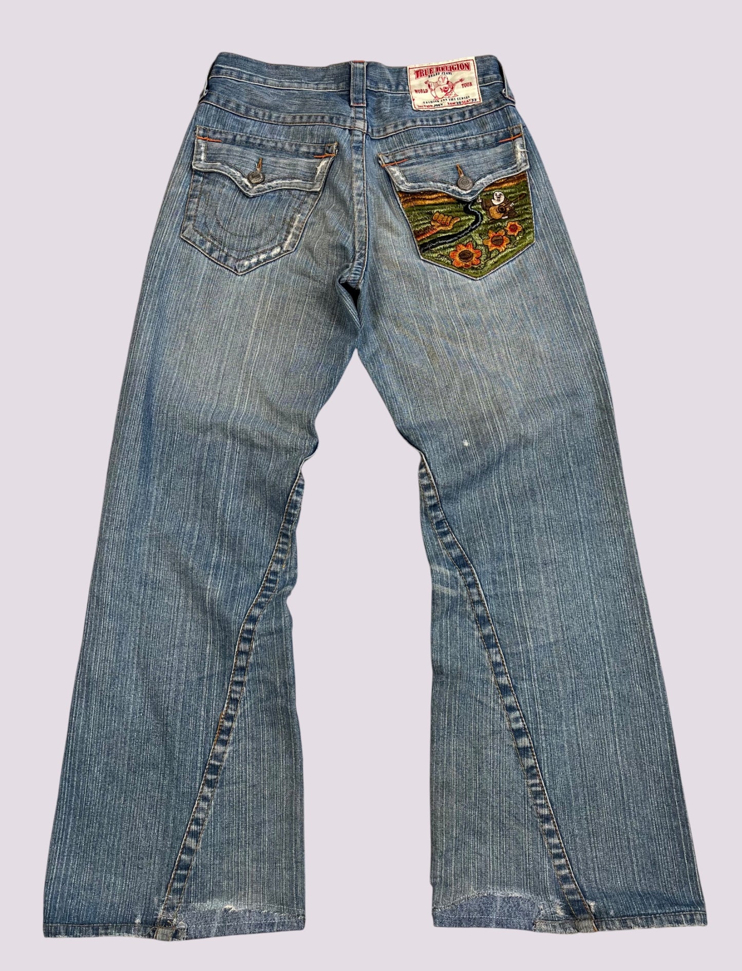 True Religion embroidered Flared Jeans Gr 30